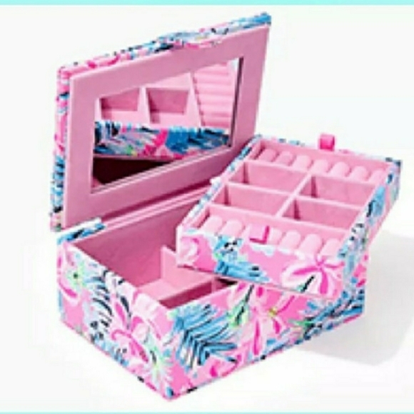 NEW Lilly Pulitzer GWP Jewelry Box